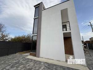 Дом 209м&sup2;, 2-этажный, участок 3 сот.  