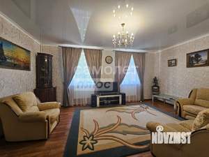 Коттедж 220м², 2-этажный, участок 6 сот.  