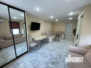 Дом 196м&sup2;, 2-этажный, участок 4 сот.  