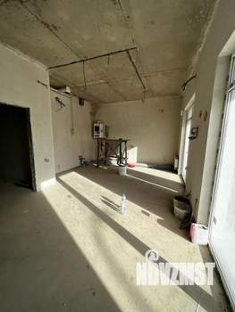 Дом 230м&sup2;, 2-этажный, участок 3 сот.  