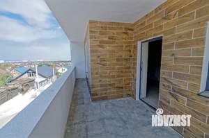 Дом 240м&sup2;, 2-этажный, участок 4 сот.  