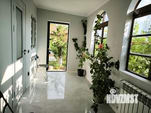 Дом 276м&sup2;, 2-этажный, участок 8 сот.  