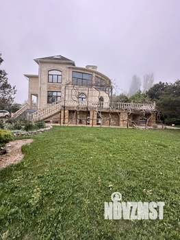 Дом 560м&sup2;, 3-этажный, участок 26 сот.  