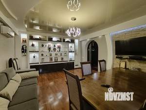 Дом 220м², 1-этажный, участок 10 сот.  