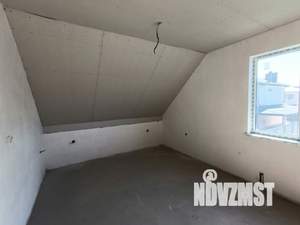 Дом 174м&sup2;, 2-этажный, участок 4 сот.  