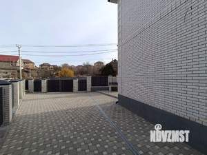 Дом 303м², 2-этажный, участок 4 сот.  