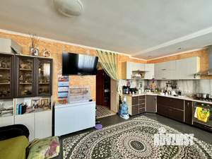 Таунхаус 100м², 2-этажный, участок 1 сот.  