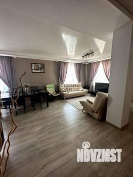 Дом 166м², 2-этажный, участок 8 сот.  