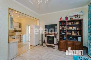 Дом 190м², 2-этажный, участок 4 сот.  