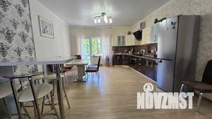 Дом 170м², 2-этажный, участок 4 сот.  