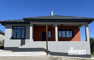 Дом 204м&sup2;, 2-этажный, участок 6 сот.  