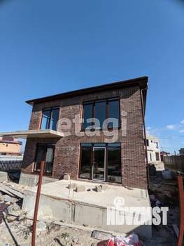 Дом 180м&sup2;, 2-этажный, участок 3 сот.  