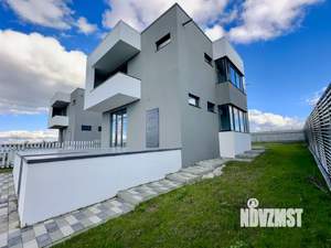 Коттедж 200м², 2-этажный, участок 7 сот.  