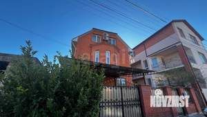 Дом 269м², 2-этажный, участок 4 сот.  