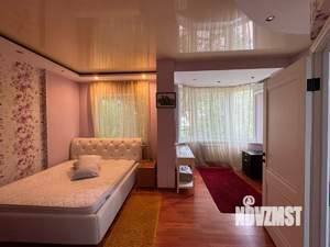 Дом 216м², 3-этажный, участок 9 сот.  
