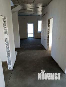 Дом 181м², 2-этажный, участок 4 сот.  