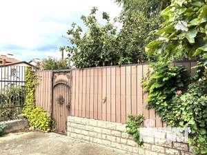 Дом 305м², 2-этажный, участок 10 сот.  