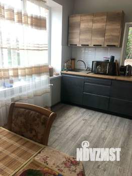 Дом 180м&sup2;, 2-этажный, участок 5 сот.  