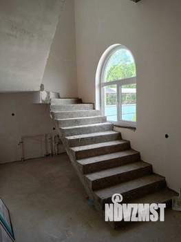 Дом 128м&sup2;, 2-этажный, участок 3 сот.  