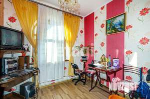 Дом 220м&sup2;, 2-этажный, участок 7 сот.  