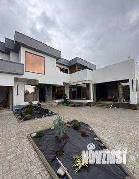 Дом 300м², 2-этажный, участок 6 сот.  