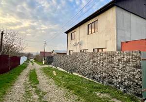 Дом 181м², 2-этажный, участок 5 сот.  