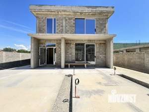 Дом 250м&sup2;, 2-этажный, участок 7 сот.  