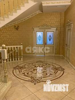 Дом 576м&sup2;, 2-этажный, участок 7 сот.  