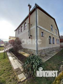 Дом 220м&sup2;, 2-этажный, участок 7 сот.  