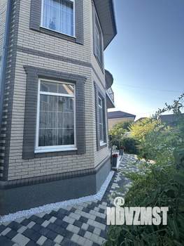 Коттедж 184м², 2-этажный, участок 8 сот.  