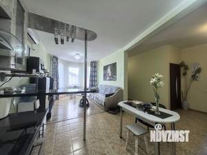 Дом 81м&sup2;, 2-этажный, участок 6 сот.  