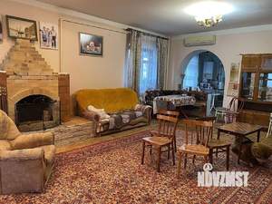 Дом 324м², 2-этажный, участок 4 сот.  