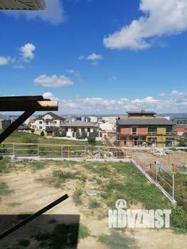 Дом 220м&sup2;, 2-этажный, участок 10 сот.  