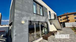 Дом 530м&sup2;, 3-этажный, участок 8 сот.  