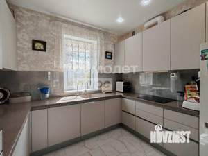 Дом 175м&sup2;, 2-этажный, участок 7 сот.  