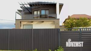 Дом 240м², 2-этажный, участок 6 сот.  