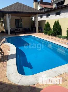 Дом 304м&sup2;, 2-этажный, участок 6 сот.  