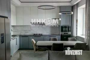 Дом 180м&sup2;, 2-этажный, участок 5 сот.  