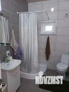 Дом 65м&sup2;, 2-этажный, участок 3 сот.  