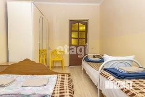 Дом 380м&sup2;, 3-этажный, участок 9 сот.  