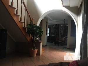 Дом 144м&sup2;, 2-этажный, участок 7 сот.  