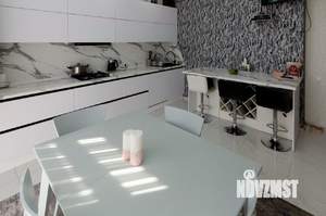 Дом 130м&sup2;, 2-этажный, участок 4 сот.  