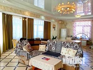 Дом 306м&sup2;, 2-этажный, участок 8 сот.  