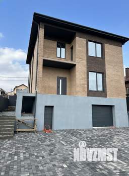 Коттедж 230м&sup2;, 3-этажный, участок 5 сот.  