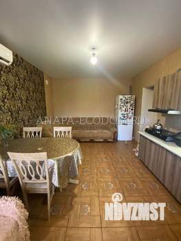 Дом 240м², 2-этажный, участок 6 сот.  
