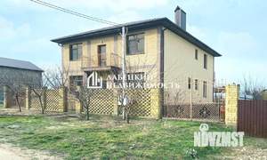 Дом 234м&sup2;, 2-этажный, участок 10 сот.  