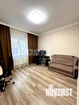 Дом 491м², 3-этажный, участок 6 сот.  