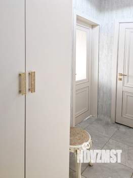 Дом 107м&sup2;, 2-этажный, участок 4 сот.  