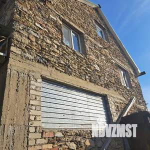 Дом 60м², 2-этажный, участок 10 сот.  