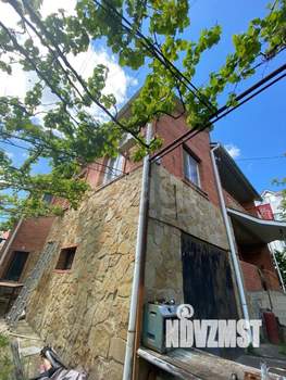 Дом 300м&sup2;, 2-этажный, участок 10 сот.  